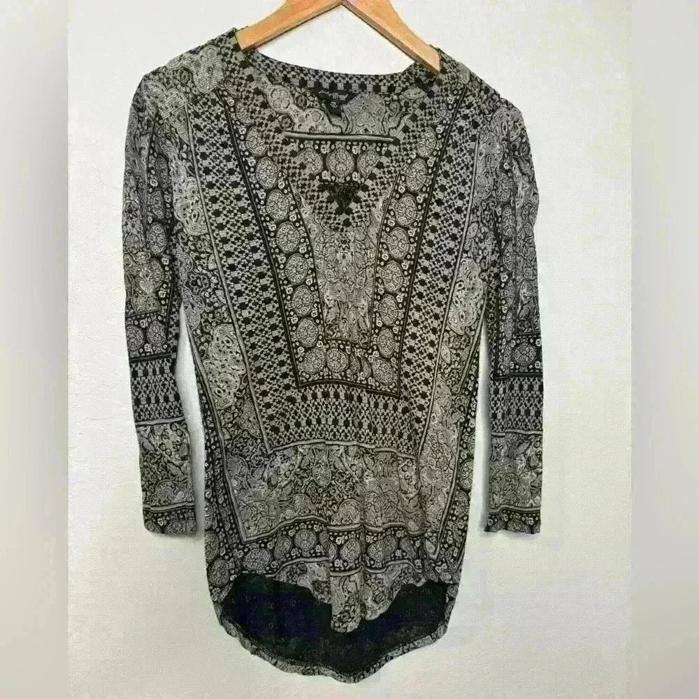 Lucky Brand Top Womens XS Beige Black Paisley Boho Pullover Lightweight - Picture 4 of 5